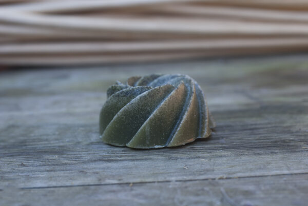 Handmade Cleansing Green Exfoliating Bar - Image 2